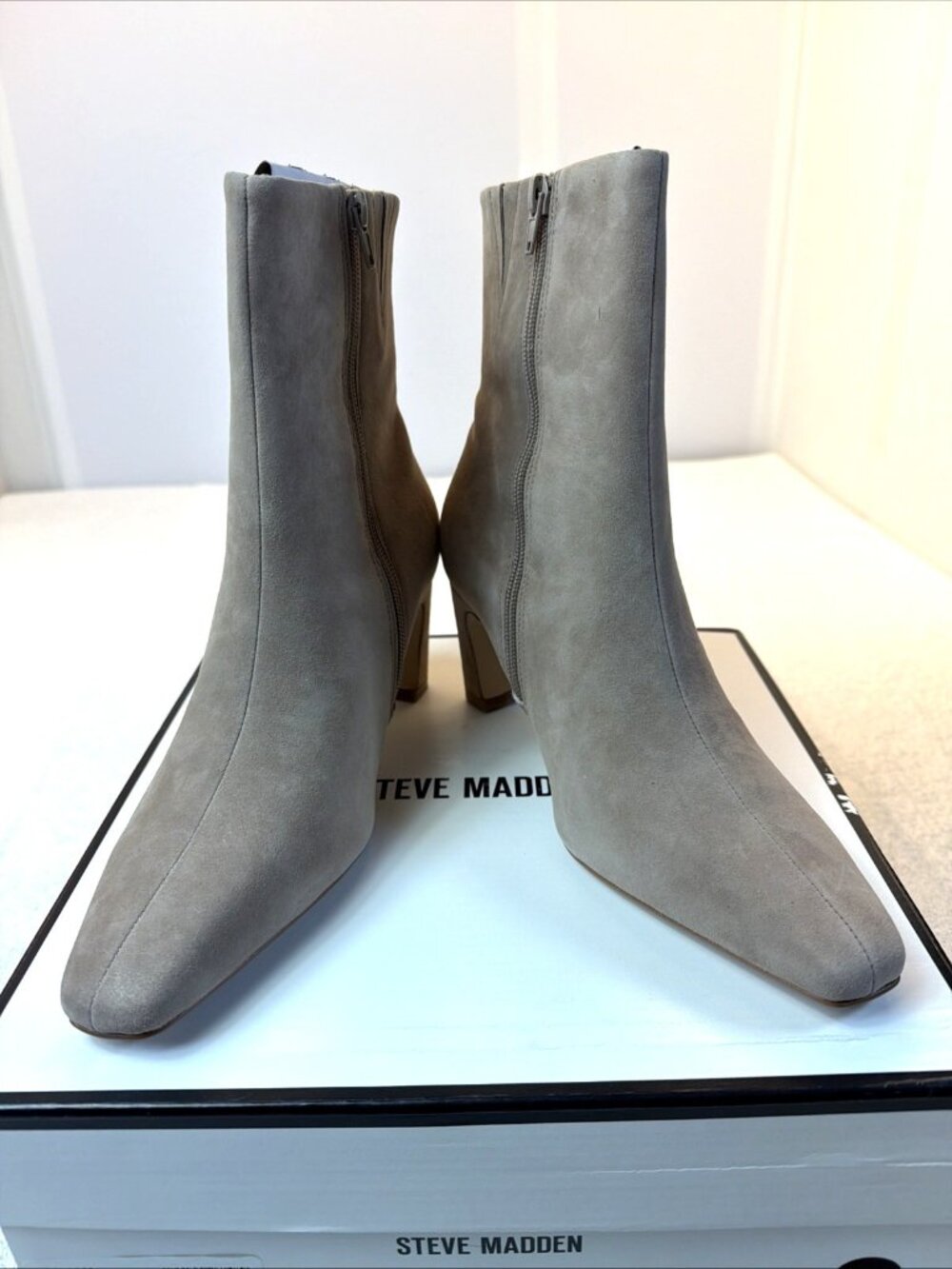 Steve Madden Bootie Willah Taupe Suede Pointed Toe 2.5" Heel  Women SZ 8.5 NEW